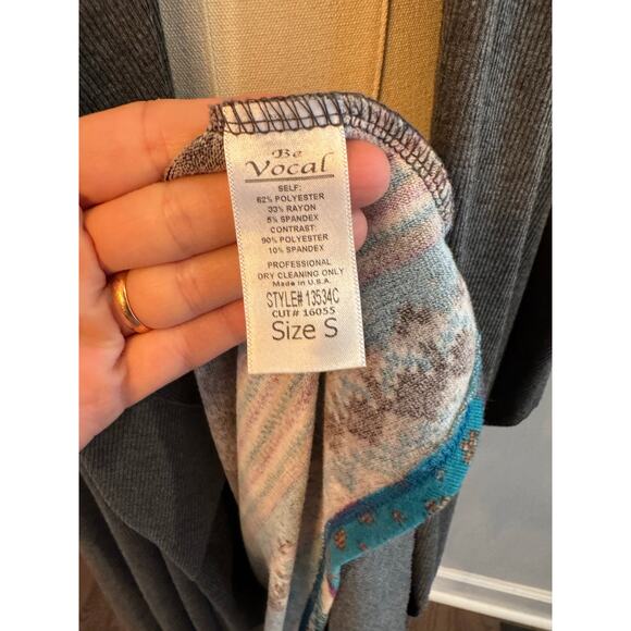 Vocal Long Duster Cardigan Tribal Pattern Back Graphic & Rhinestones  Sz Sm - Picture 5 of 7